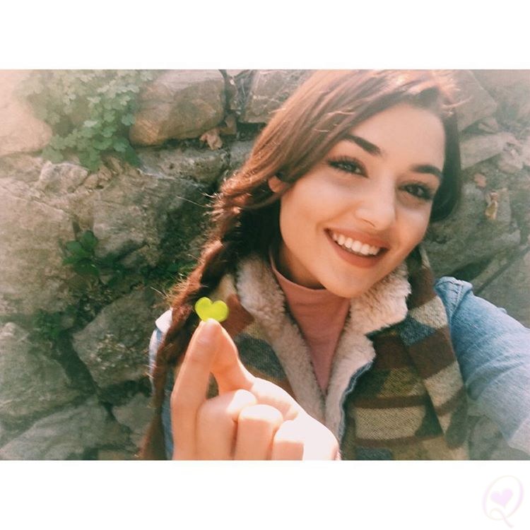 Adim Adim Hande Ercel Makyaji Nasil Yapilir